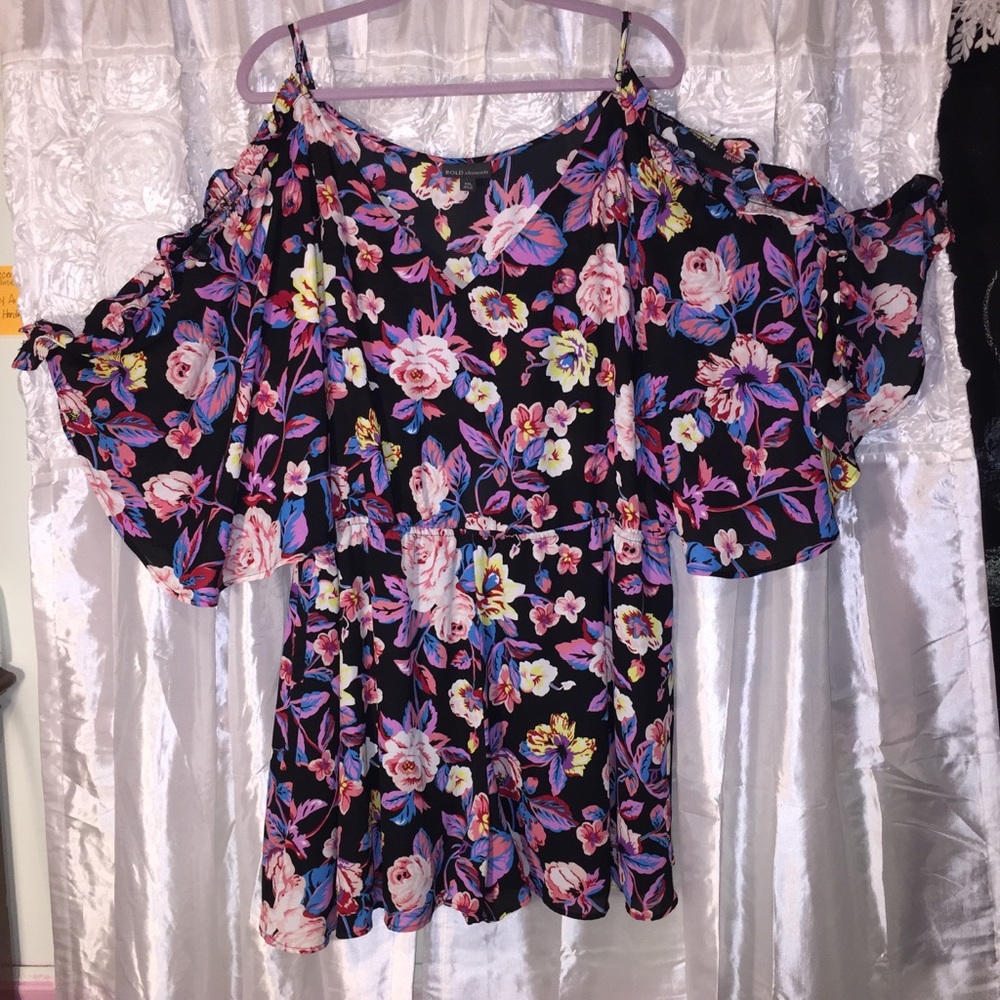 HOST PICK!! 🎊🎊🎉🎉 NWOT Bold Elements Romper